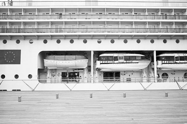 ���U���ʐ^�A���o�� f-2013.08.24Yokohama-IKON-Elmarit28mmF2.8-ACROS100-021.jpg 2013.08.24<BR>���l<BR>IKON Elmarit28/2.8<BR>ACROS100 D76 1:1