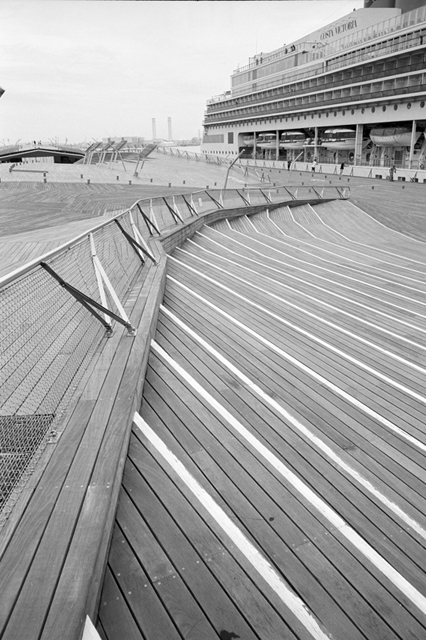 ���U���ʐ^�A���o�� f-2013.08.24Yokohama-IKON-Elmarit28mmF2.8-ACROS100-037.jpg 2013.08.24<BR>���l<BR>IKON Elmarit28/2.8<BR>ACROS100 D76 1:1
