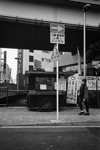 ���U���ʐ^�A���o�� f-2013.11.02Yokohama-M4-Summilux35mmF1.4-400TX-25.jpg 2013.11.02<BR>���l<BR>M4 Summilux35/1.4<BR>400TX D76 1:1
