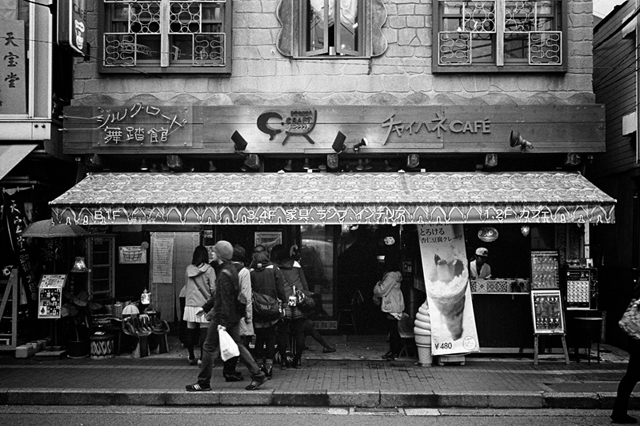 ���U���ʐ^�A���o�� f-2013.11.10-2Yokohama-M4-Summilux35mmF1.4-400TX-41.jpg 2013.11.10<BR>���l-2<BR>M4 Summilux35mmF1.4<BR>400TX D76 1:1