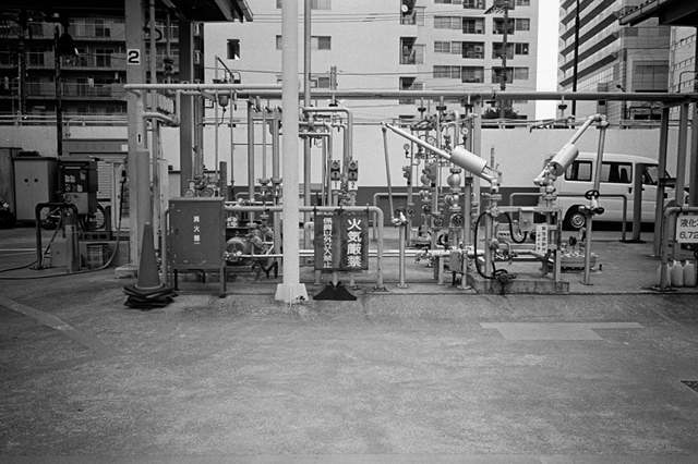 ���U���ʐ^�A���o�� f-2013.11.10-2Yokohama-M4-Summilux35mmF1.4-400TX-45.jpg 2013.11.10<BR>���l-2<BR>M4 Summilux35mmF1.4<BR>400TX D76 1:1