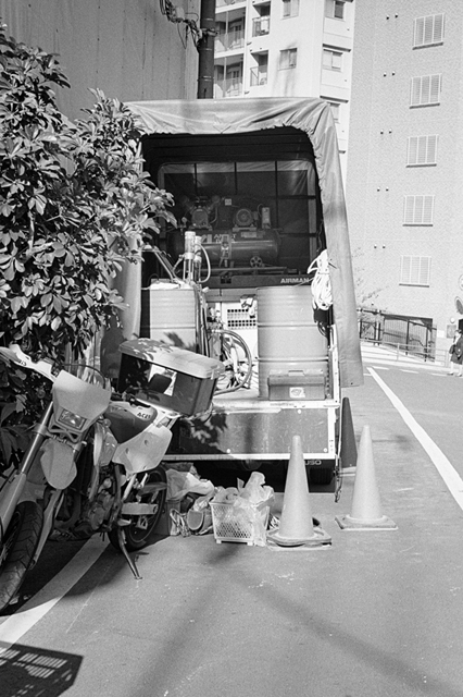 ���U���ʐ^�A���o�� f-2013.12.07Yokohama-M4-Summilux50mmF1.4-400TX-35.jpg 2013.12.07<BR>���l<BR>M4 Summilux50mmF1.4<BR>400TX D76 1:1