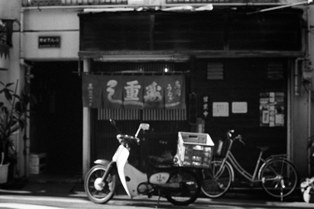 ���U���ʐ^�A���o�� f-2013.12.07Yokohama-M4-Summilux50mmF1.4-400TX-37.jpg 2013.12.07<BR>���l<BR>M4 Summilux50mmF1.4<BR>400TX D76 1:1