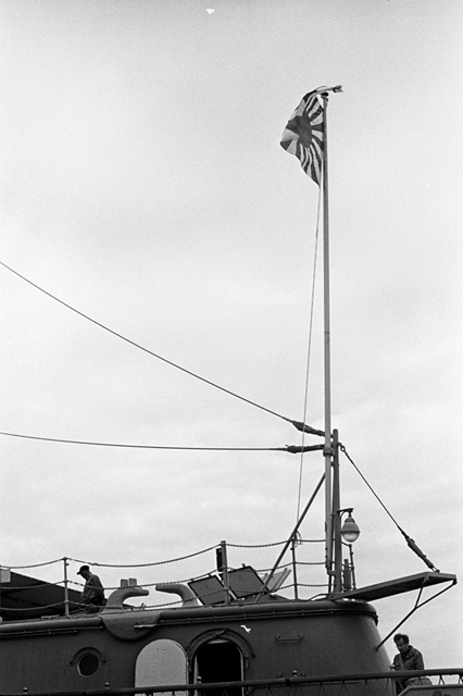 ���U���ʐ^�A���o�� f-2013.12.08Yokosuka-Mikasa-M4-Summilux50mmF1.4-400TX-48.jpg 2013.12.08<BR>���{�� �O�}<BR>M4 Summilux50mmF1.4<BR>400TX D76 1:1