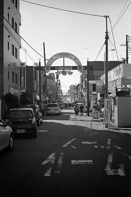 ���U���ʐ^�A���o�� f-2013.12.15Yokohama-M4-Summilux50mmF1.4-400TX-32.jpg 2013.12.15<BR>���l<BR>M4 Summilux50mmF1.4<BR>400TX D76 1:1