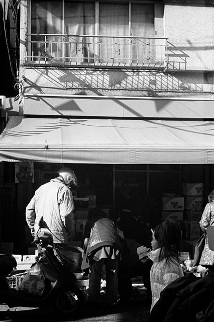 ���U���ʐ^�A���o�� f-2013.12.15Yokohama-M4-Summilux50mmF1.4-400TX-47.jpg 2013.12.15<BR>���l<BR>M4 Summilux50mmF1.4<BR>400TX D76 1:1