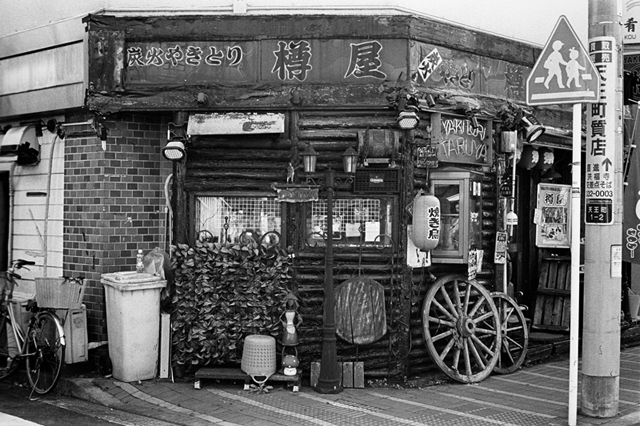 ���U���ʐ^�A���o�� f-2013.12.15Yokohama-M4-Summilux50mmF1.4-400TX-50.jpg 2013.12.15<BR>���l<BR>M4 Summilux50mmF1.4<BR>400TX D76 1:1