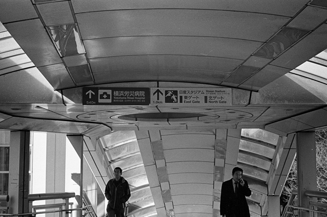 ���U���ʐ^�A���o�� f-2013.12.21Shin-yokohama-M4-Summilux50mmF1.4-400TX-051.jpg 2013.12.21<BR>�V���l<BR>M4 Summilux50mmF1.4<BR>400TX D76 1:1