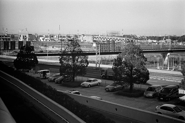 ���U���ʐ^�A���o�� f-2013.12.21Shin-yokohama-M4-Summilux50mmF1.4-400TX-064.jpg 2013.12.21<BR>�V���l<BR>M4 Summilux50mmF1.4<BR>400TX D76 1:1