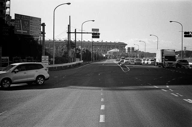 ���U���ʐ^�A���o�� f-2013.12.21Shin-yokohama-M4-Summilux50mmF1.4-400TX-089.jpg 2013.12.21<BR>�V���l<BR>M4 Summilux50mmF1.4<BR>400TX D76 1:1