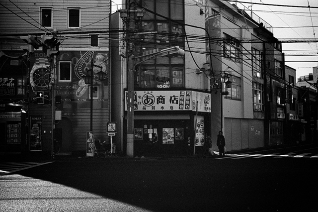 ���U���ʐ^�A���o�� f-2014.01.13Yokohama-M4-Summilux35mmF1.4-PRESTO400-D76-undiluted-051.jpg 2014.01.13<BR>���l<BR>M4 Summilux35mmF1.4<BR>PRESTO400 D76 undiluted