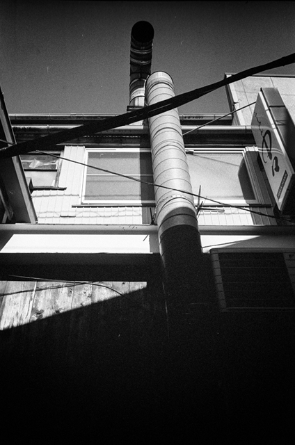 ���U���ʐ^�A���o�� f-2014.01.13Yokohama-M4-Summilux35mmF1.4-PRESTO400-D76-undiluted-054.jpg 2014.01.13<BR>���l<BR>M4 Summilux35mmF1.4<BR>PRESTO400 D76 undiluted