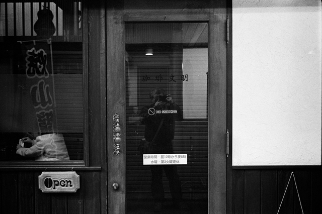 ���U���ʐ^�A���o�� f-2014.01.13Yokohama-M4-Summilux35mmF1.4-PRESTO400-D76-undiluted-060.jpg 2014.01.13<BR>���l<BR>M4 Summilux35mmF1.4<BR>PRESTO400 D76 undiluted