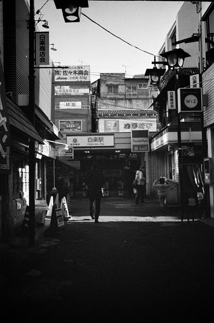 ���U���ʐ^�A���o�� f-2014.01.13Yokohama-M4-Summilux35mmF1.4-PRESTO400-D76-undiluted-068.jpg 2014.01.13<BR>���l<BR>M4 Summilux35mmF1.4<BR>PRESTO400 D76 undiluted