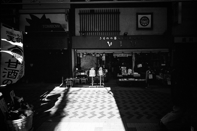 ���U���ʐ^�A���o�� f-2014.01.19Yokohama-M4-SuperAngulon21mmF4-400TX-D76-undiluted-60.jpg 2014.01.19<BR>���l<BR>M4 Super-Angulon21mmF4<BR>400TX D76 undiluted