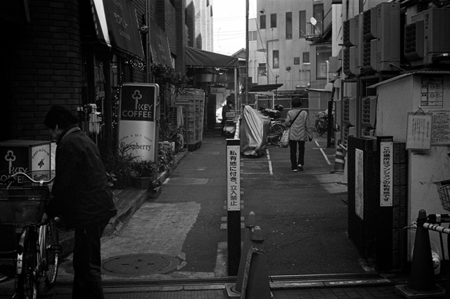 ���U���ʐ^�A���o�� f-2014.03.08Yokohama-M3-Summicron50mmF2-400TX-D76-undiluted-53.jpg 2014.03.08<BR>���l<BR>M3 Summicron50mmF2<BR>400TX D76 undiluted