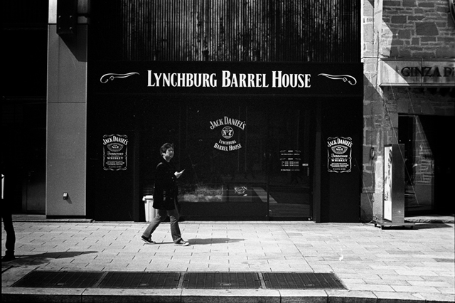 ���U���ʐ^�A���o�� f-2014.03.09Tokyo-M3-Summicron50mmF2-400TX-D76-undiluted-41.jpg 2014.03.09<BR>����<BR>M3 Summicron50mmF2<BR>400TX D76 undiluted