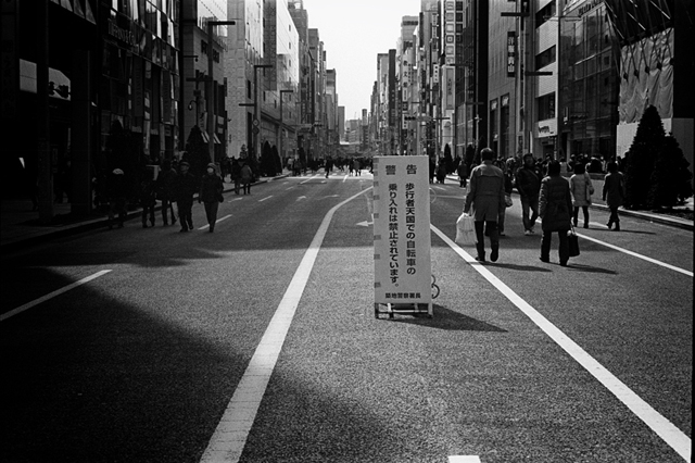 ���U���ʐ^�A���o�� f-2014.03.09Tokyo-M3-Summicron50mmF2-400TX-D76-undiluted-42.jpg 2014.03.09<BR>����<BR>M3 Summicron50mmF2<BR>400TX D76 undiluted