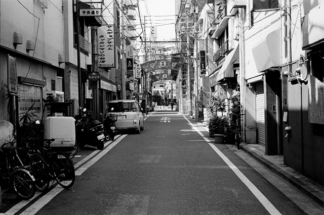 ���U���ʐ^�A���o�� f-2014.03.16Yokohama-M3-Summicron50mmF2Rigid-400TX-D76-undiluted-065.jpg 2014.03.16<BR>���l<BR>M3 Summicron50mmF2Rigid<BR>400TX D76 undiluted