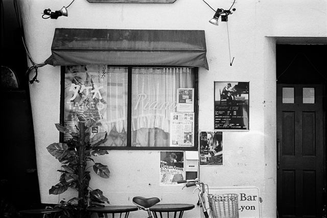 ���U���ʐ^�A���o�� f-2014.03.16Yokohama-M3-Summicron50mmF2Rigid-400TX-D76-undiluted-072.jpg 2014.03.16<BR>���l<BR>M3 Summicron50mmF2Rigid<BR>400TX D76 undiluted