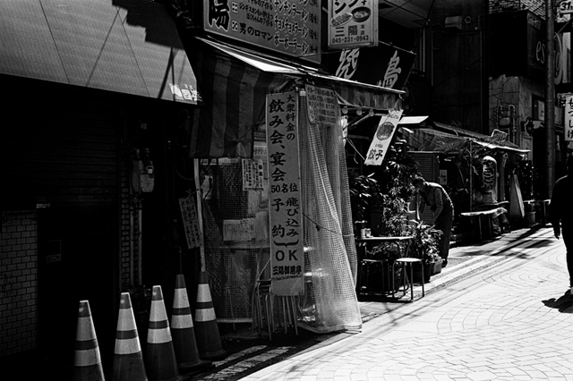 ���U���ʐ^�A���o�� f-2014.03.16Yokohama-M3-Summicron50mmF2Rigid-400TX-D76-undiluted-075.jpg 2014.03.16<BR>���l<BR>M3 Summicron50mmF2Rigid<BR>400TX D76 undiluted